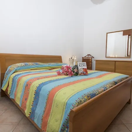 Nove Fontane Sleeps 4 * Laveno-Mombello