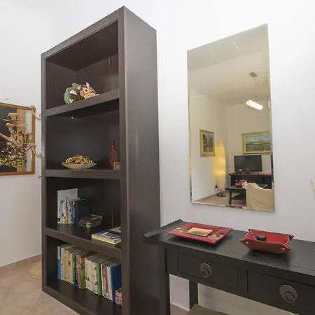 Nove Fontane Sleeps 4 Appartamento *