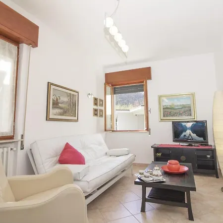 Appartamento Nove Fontane Sleeps 4 *